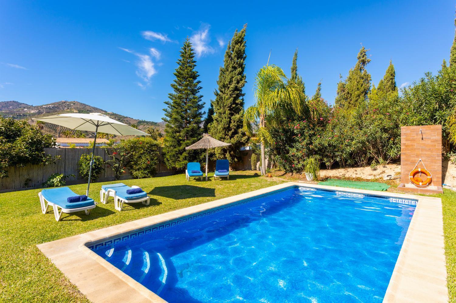 Villa Loli Imaroga One Nerja Exterior photo